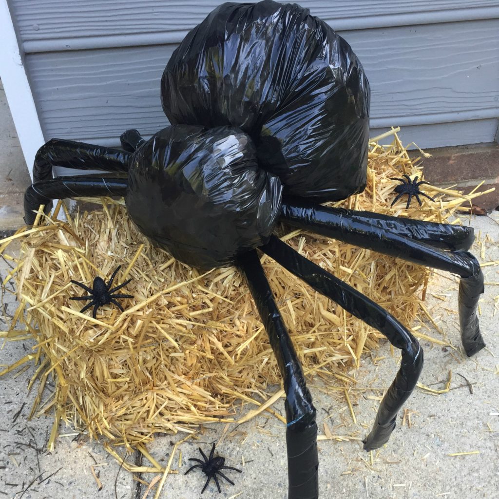 Giant DIY Halloween Spider - The Craft Crib